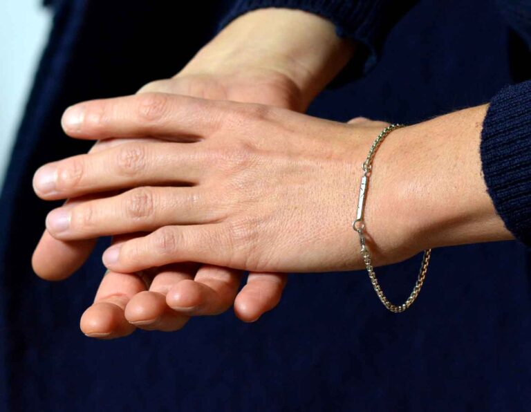 Bracelet homme : l’accessoire tendance qui sublime chaque tenue
